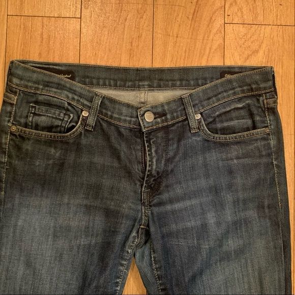 Citizens of Humanity Kelly #001 Stretch
Low waist Bootcut size 30
EUC - Picture 6 of 16